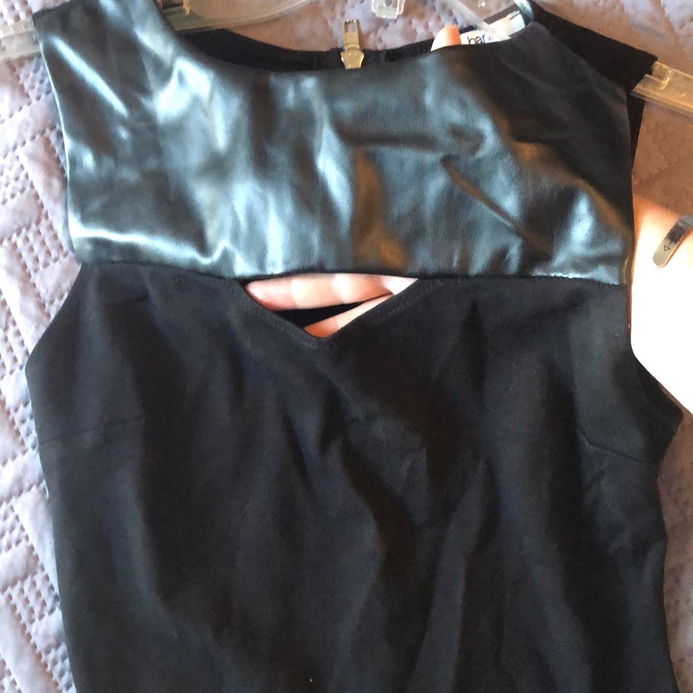 Dress - Picture 4 of 4